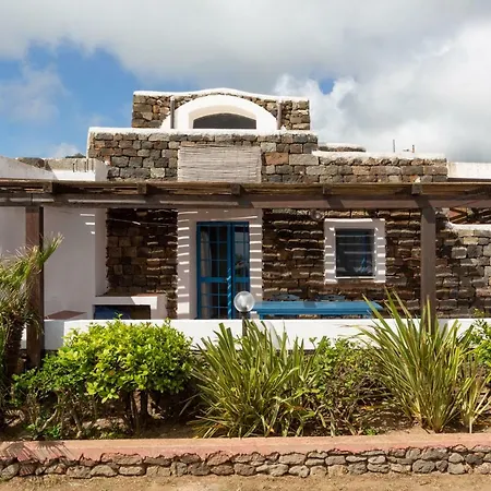 Holiday home Dammuso Cappero Kamma